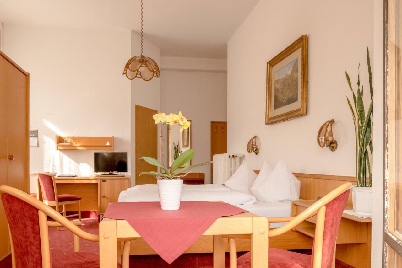 Hotel-Pension Heimburg Bad Elster Extérieur photo