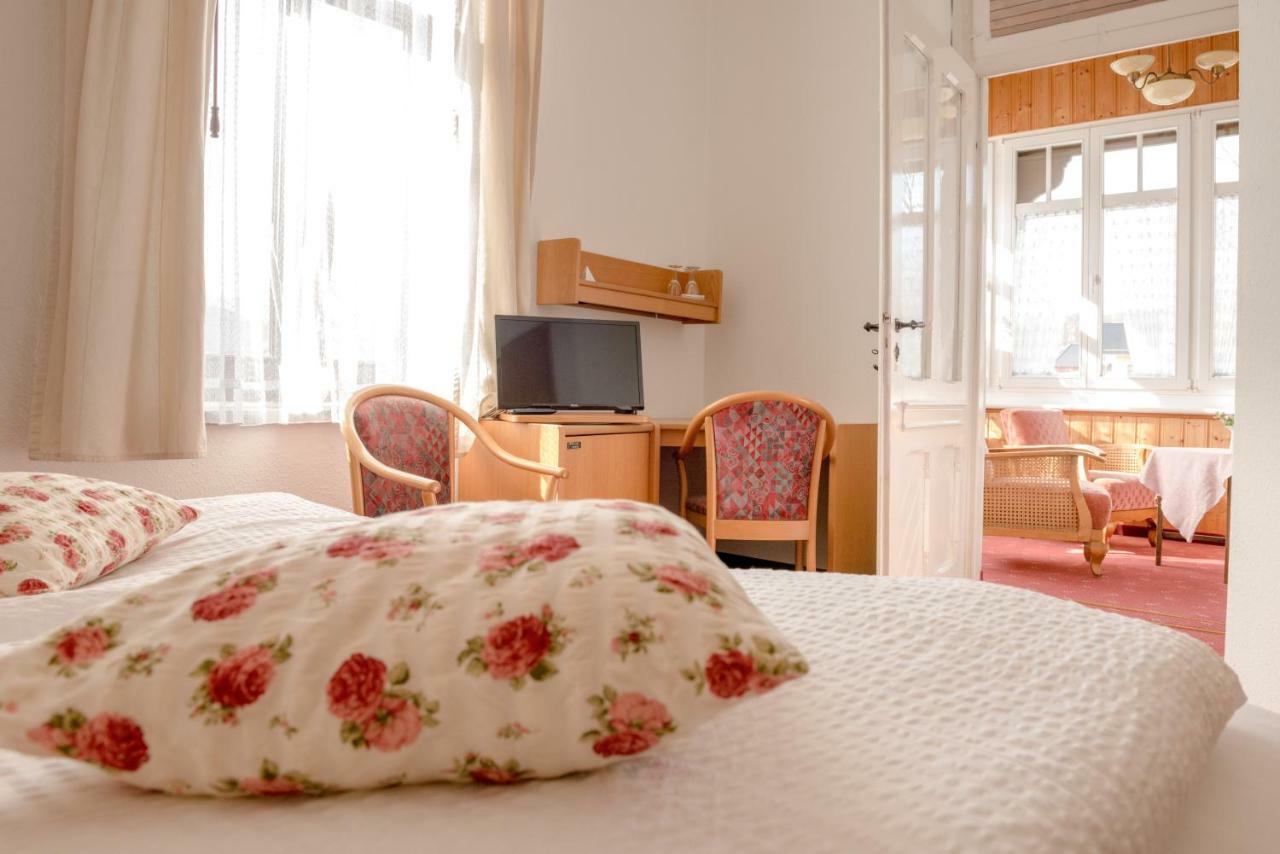 Hotel-Pension Heimburg Bad Elster Extérieur photo
