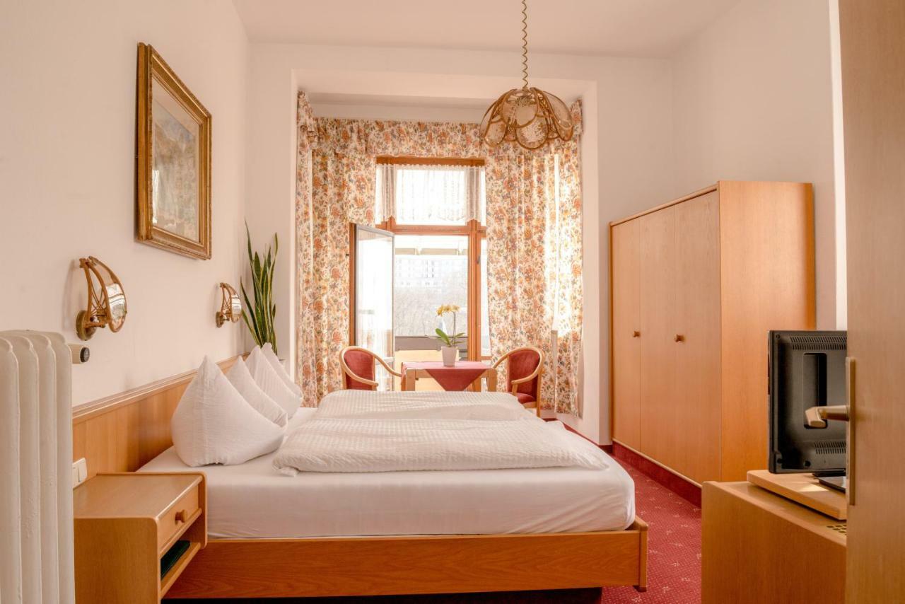 Hotel-Pension Heimburg Bad Elster Extérieur photo