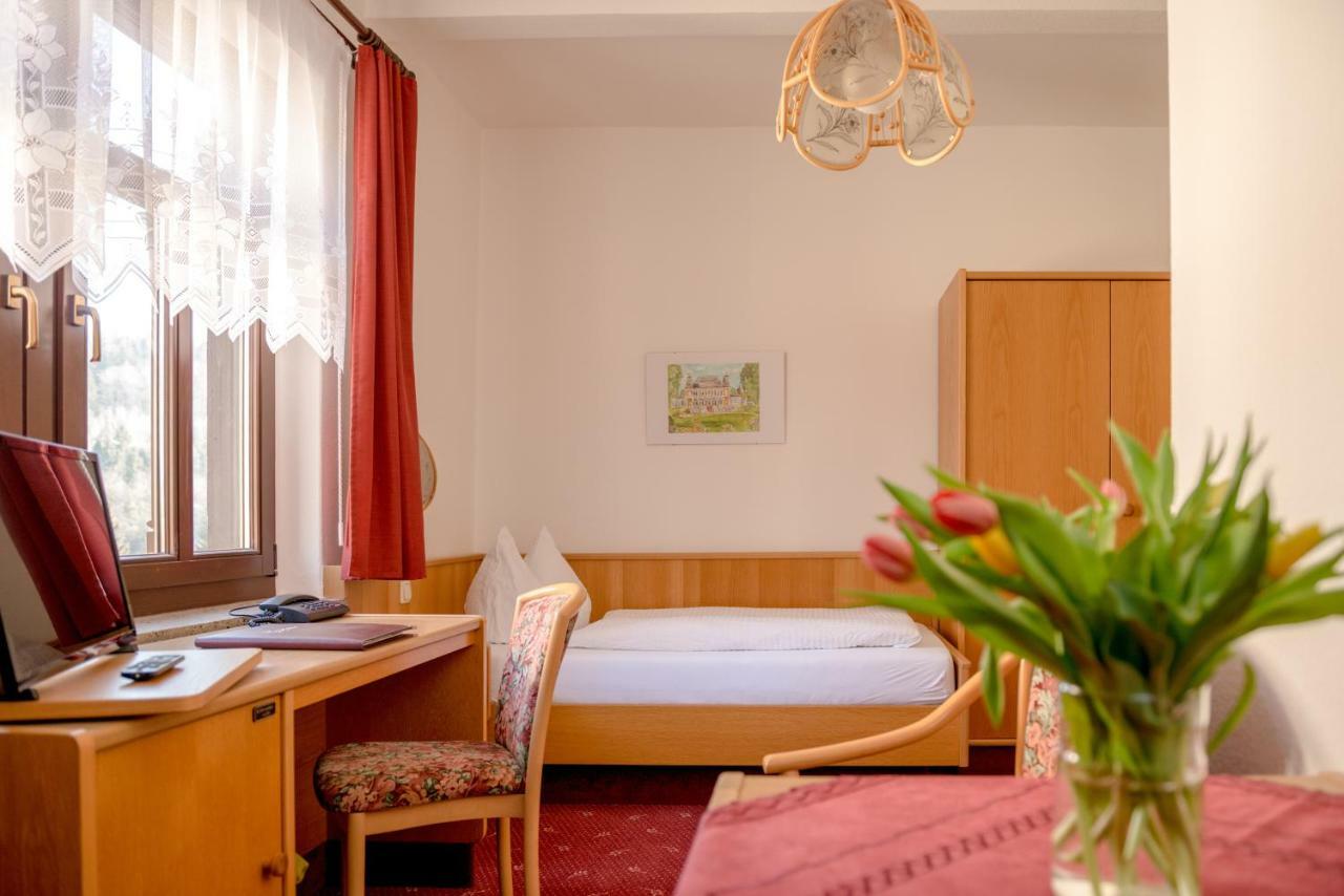 Hotel-Pension Heimburg Bad Elster Extérieur photo