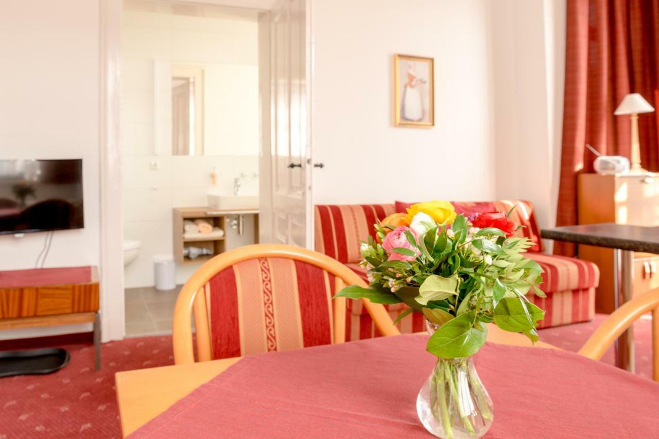 Hotel-Pension Heimburg Bad Elster Extérieur photo